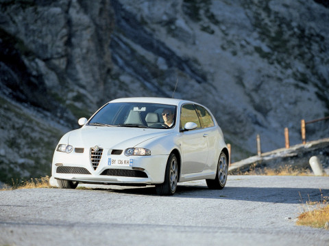 Alfa Romeo 147 GTA фото