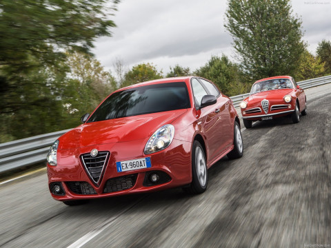 Alfa Romeo Giulietta Sprint фото