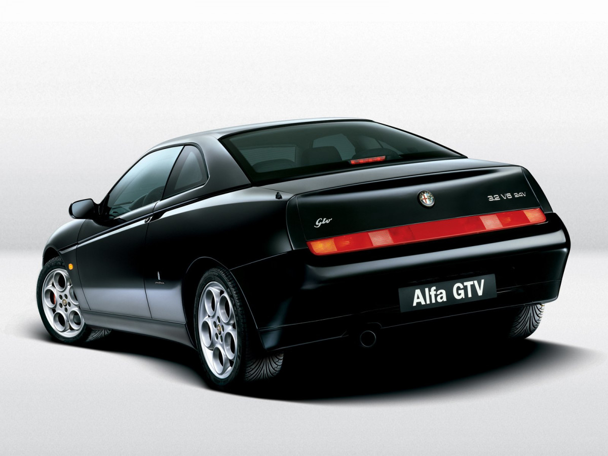 Alfa Romeo GTV фото 9038