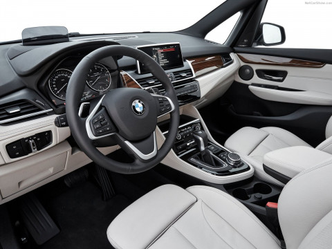 BMW 2-Series Gran Tourer фото