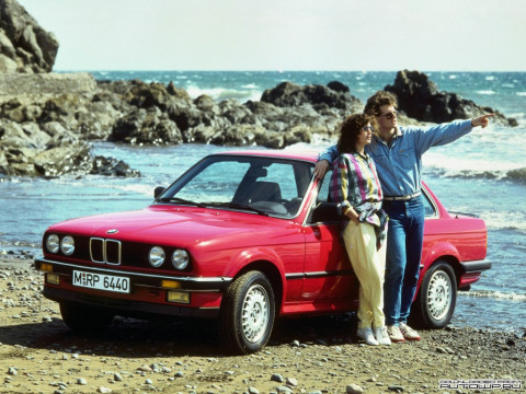 BMW 3-series E30 фото