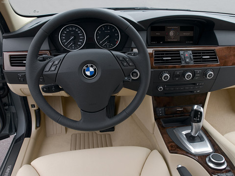BMW 5-series E60 фото