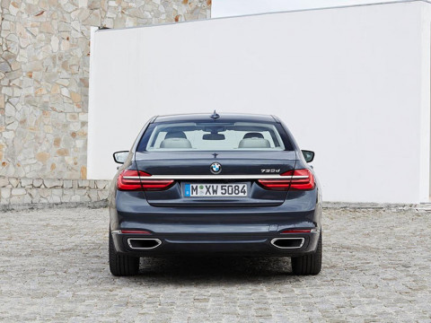 BMW 7-series фото