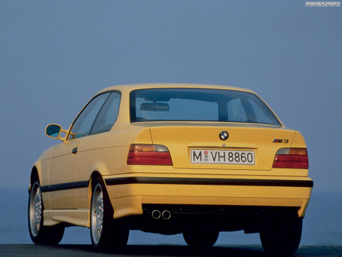 BMW M3 E36 фото