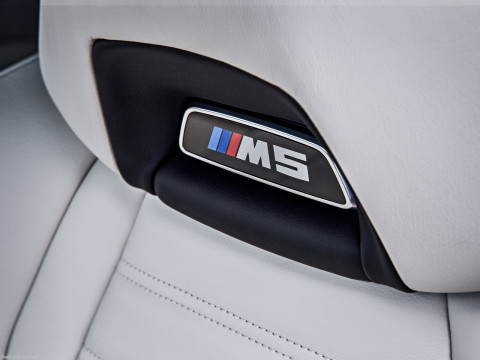 BMW M5 F90 фото