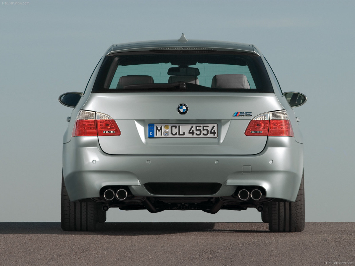 BMW M5 Touring фото 40835