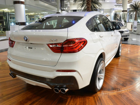 BMW X4 M фото