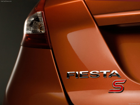 Ford Fiesta S фото