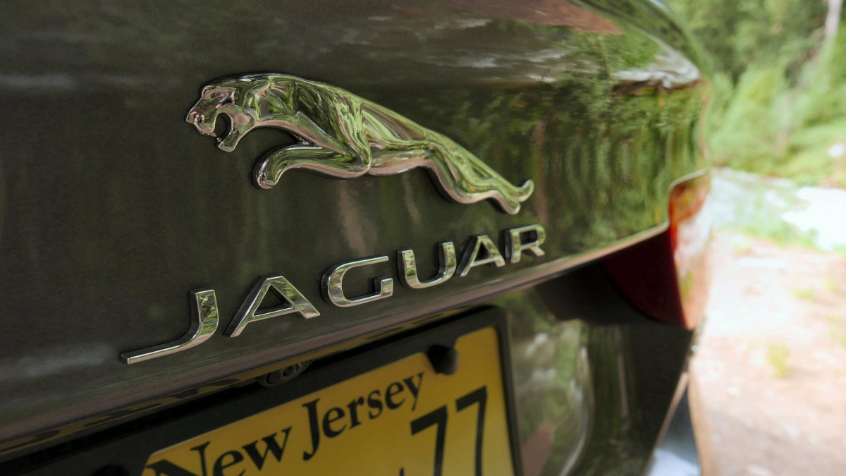 Jaguar XE фото 172304
