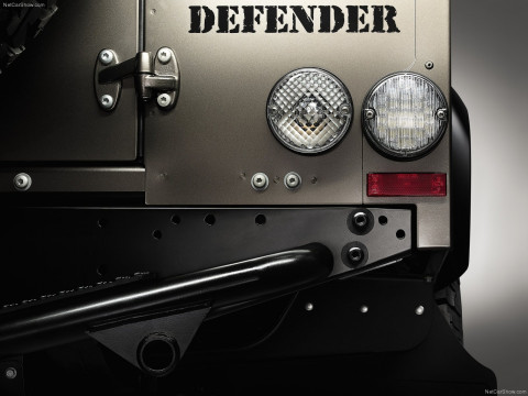 Land Rover Defender X-Tech фото