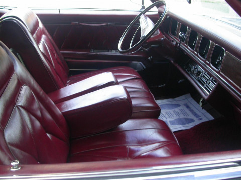 Lincoln Continental Mark III фото
