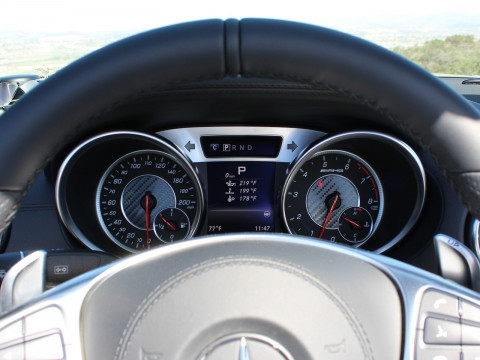 Mercedes-Benz SL63 AMG фото