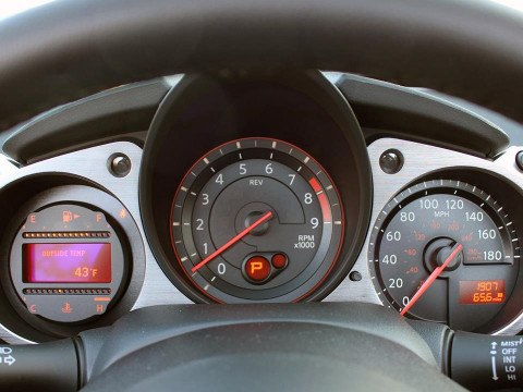 Nissan 370Z Nismo Roadster фото