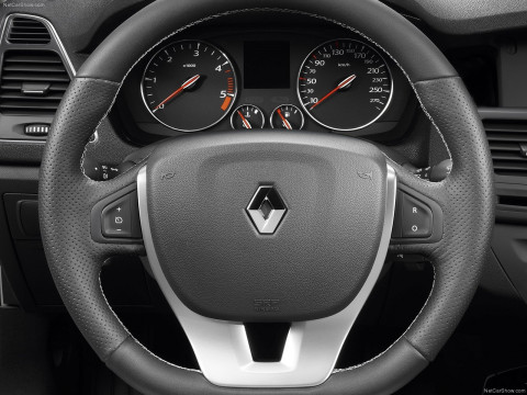 Renault Laguna фото
