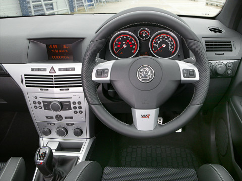 Vauxhall Astra VXR фото