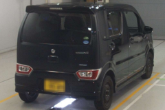 Хэтчбек Suzuki Wagon R+ 