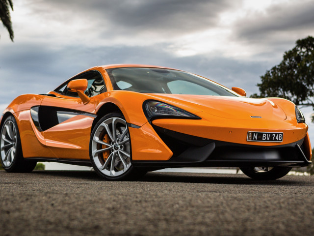 McLaren 540C фото