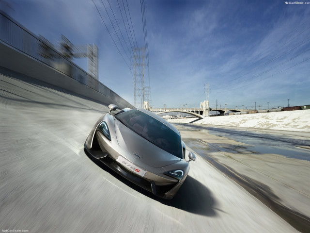 McLaren 570S Coupe фото