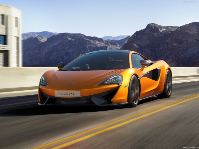 McLaren 570S Coupe фото