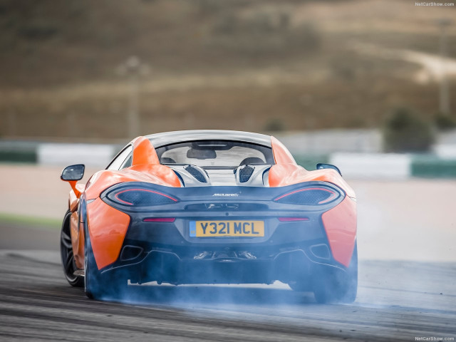 McLaren 570S Coupe фото