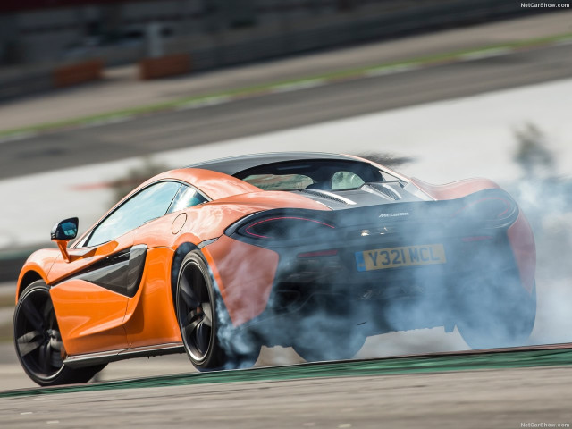 McLaren 570S Coupe фото