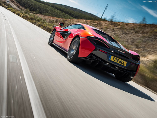 McLaren 570S Coupe фото