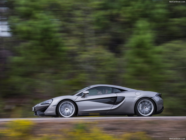 McLaren 570S Coupe фото