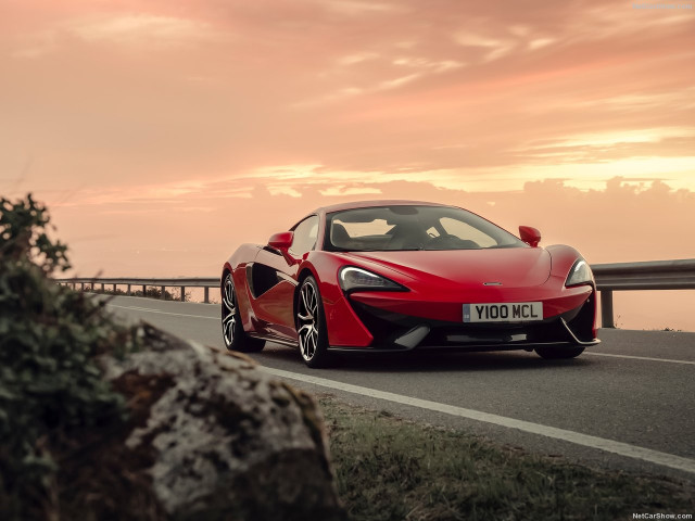 McLaren 570S Coupe фото