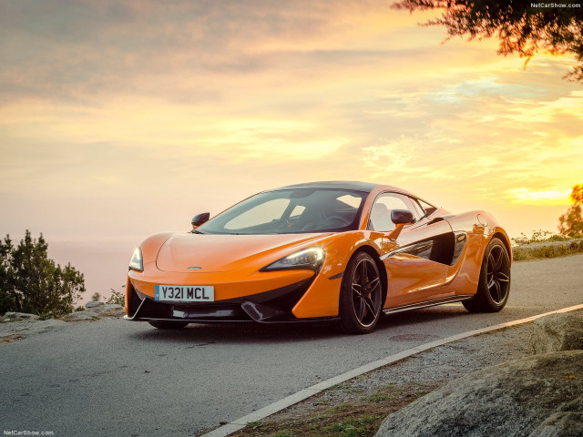 McLaren 570S Coupe фото