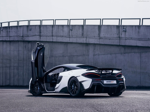 McLaren 600LT фото