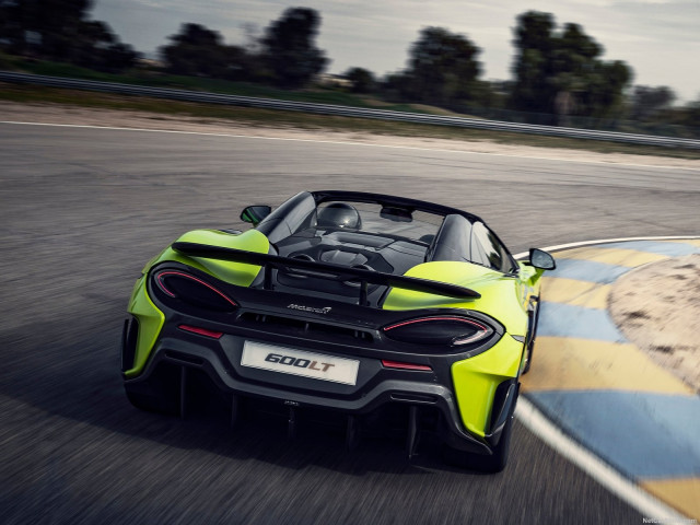 McLaren 600LT фото