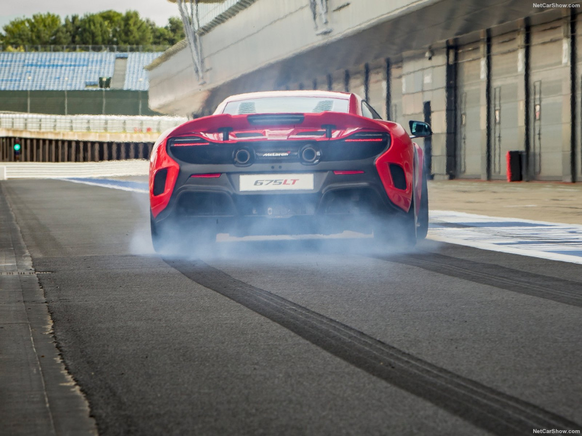 McLaren 675LT фото 154392