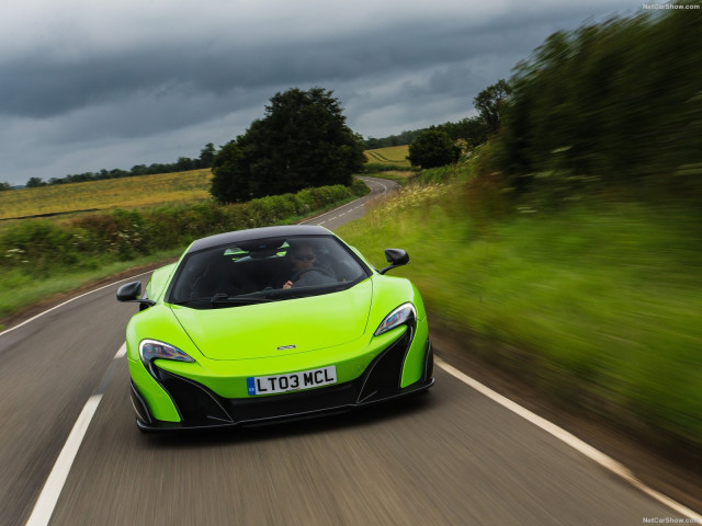 McLaren 675LT фото