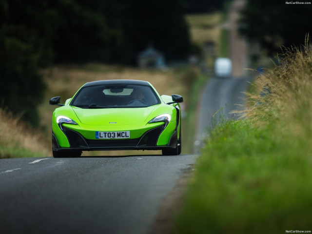 McLaren 675LT фото