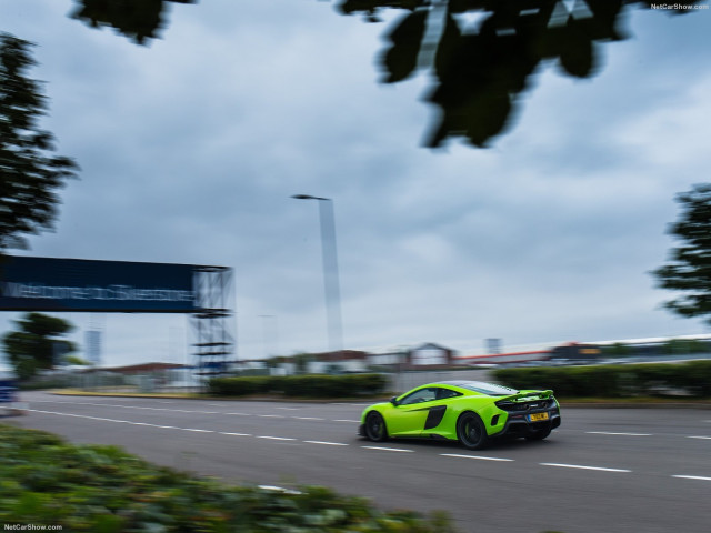 McLaren 675LT фото