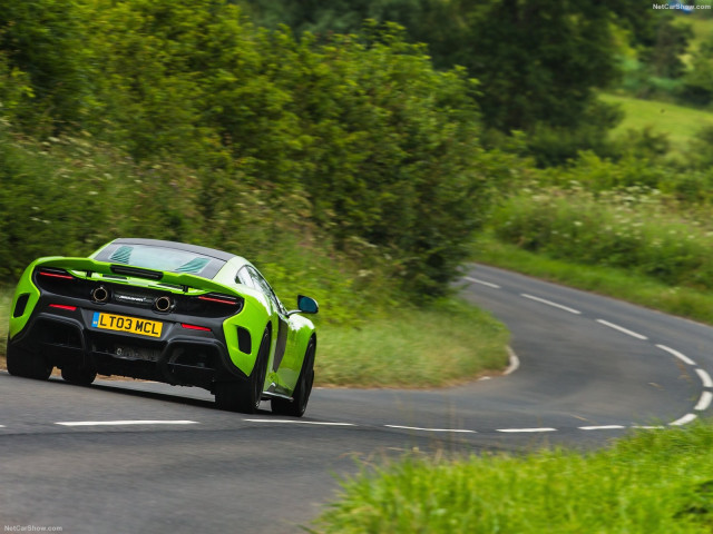 McLaren 675LT фото