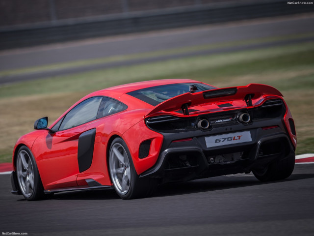 McLaren 675LT фото