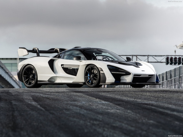 McLaren Senna фото