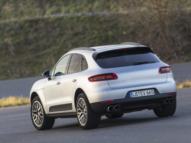 Porsche Macan фото