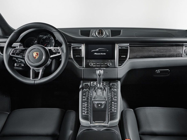 Porsche Macan фото