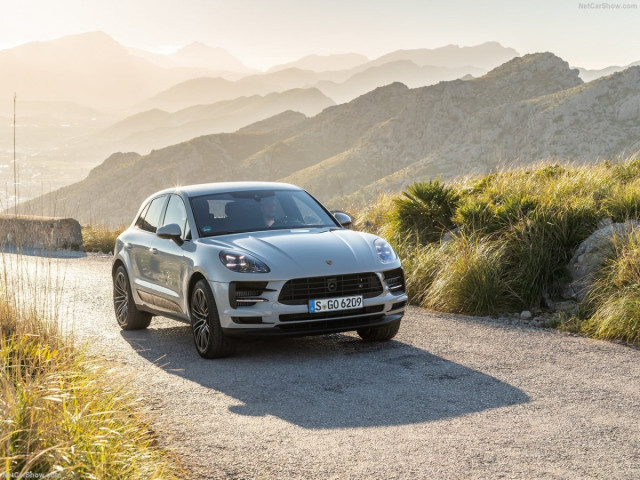 Porsche Macan фото