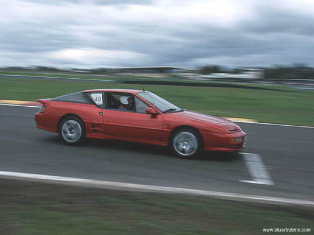 Renault Alpine A610 фото