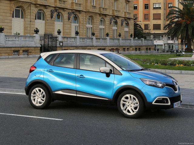 Renault Captur фото