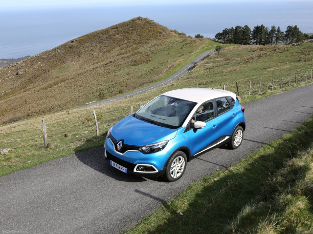 Renault Captur фото