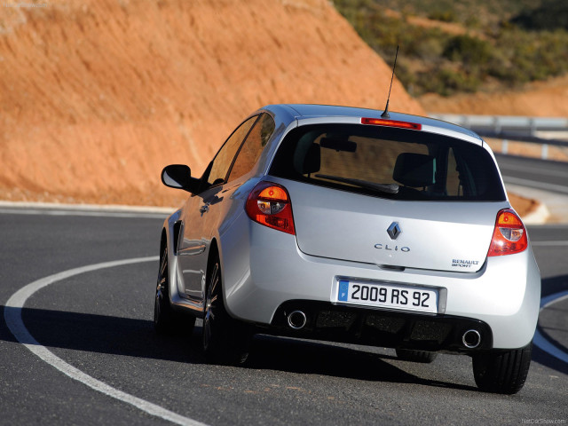 Renault Clio RS фото