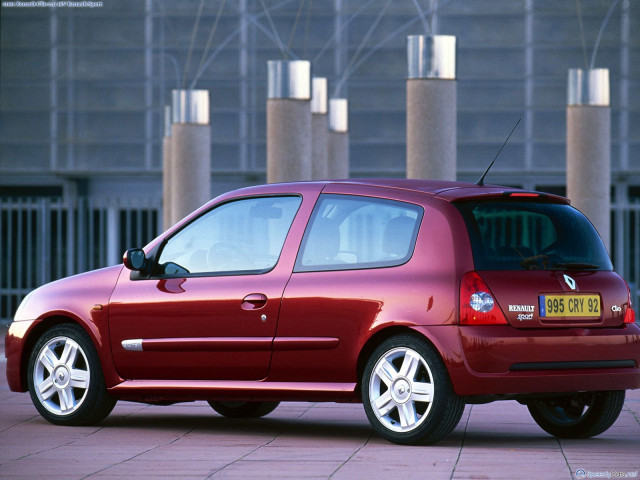 Renault Clio Sport фото