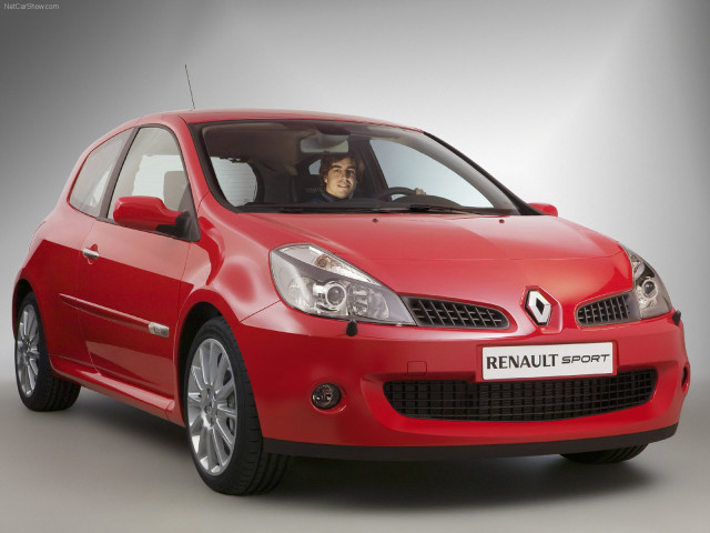 Renault Clio Sport фото