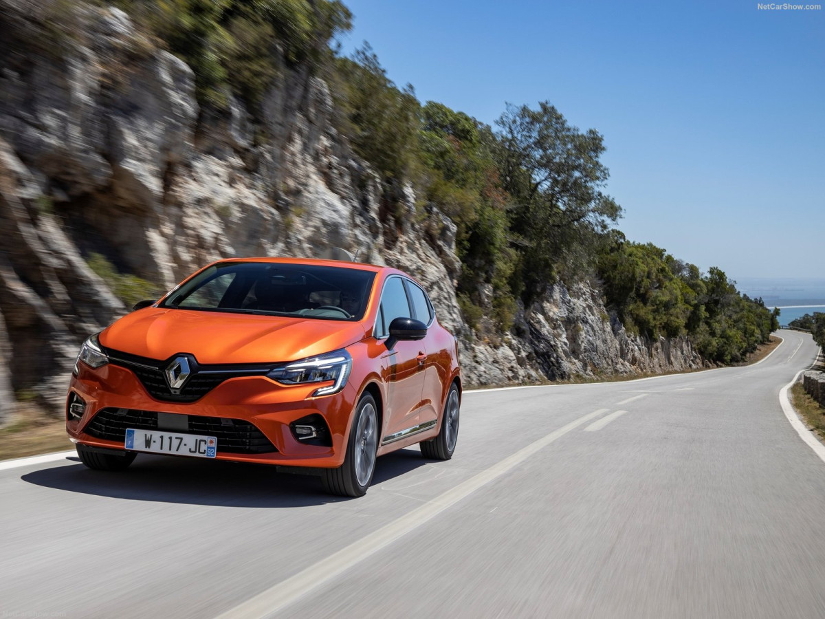 Renault Clio фото 202319