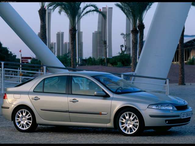 Renault Laguna Initiale фото