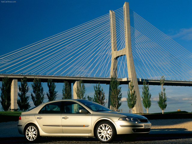 Renault Laguna Initiale фото